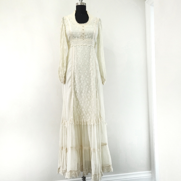 Gunne Sax Dresses & Skirts - Gunne Sax Vintage 1970's Romantic Lace Cottagecore Prarie Wedding Dress